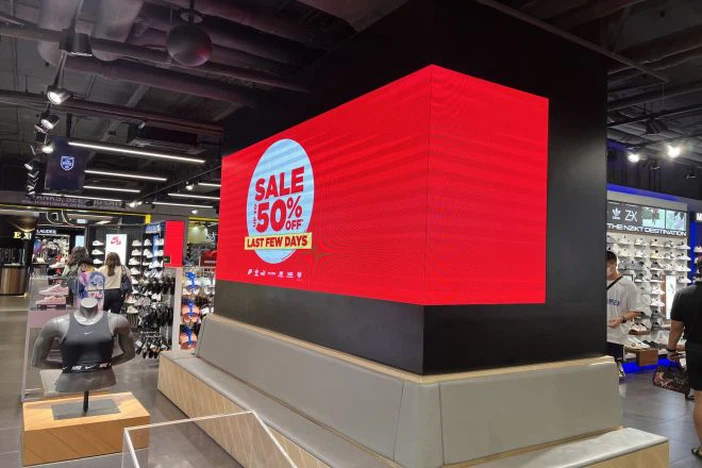 Comparative-study-of-advertising-light-boxes-and-LED-advertising-screens-wwwbibiledcom-4 Comparative-study-of-advertising-light-boxes-and-LED-advertising-screens-wwwbibiledcom-4