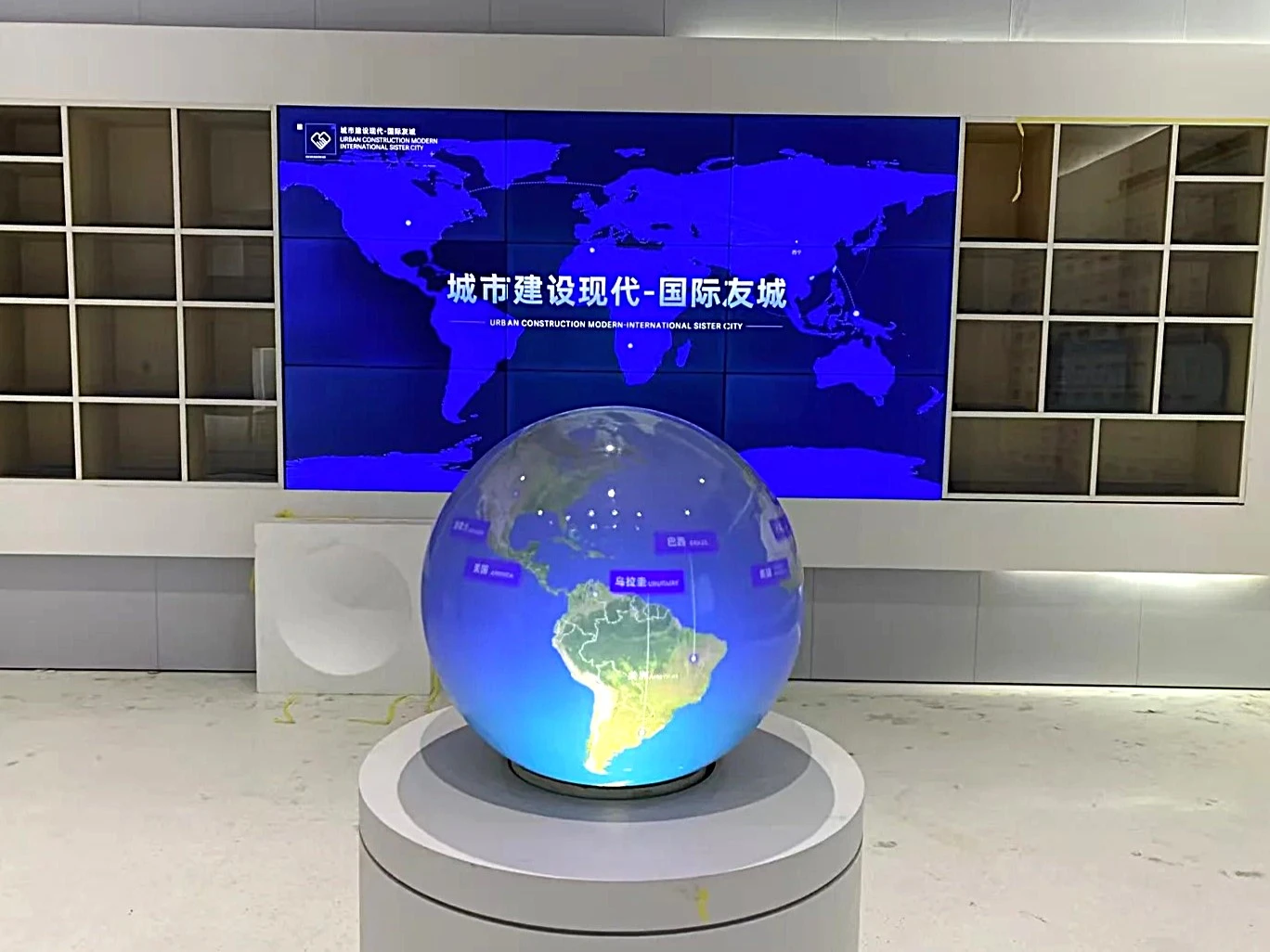 2.Q: How to enhance corporate image through exhibition hall LED screen?