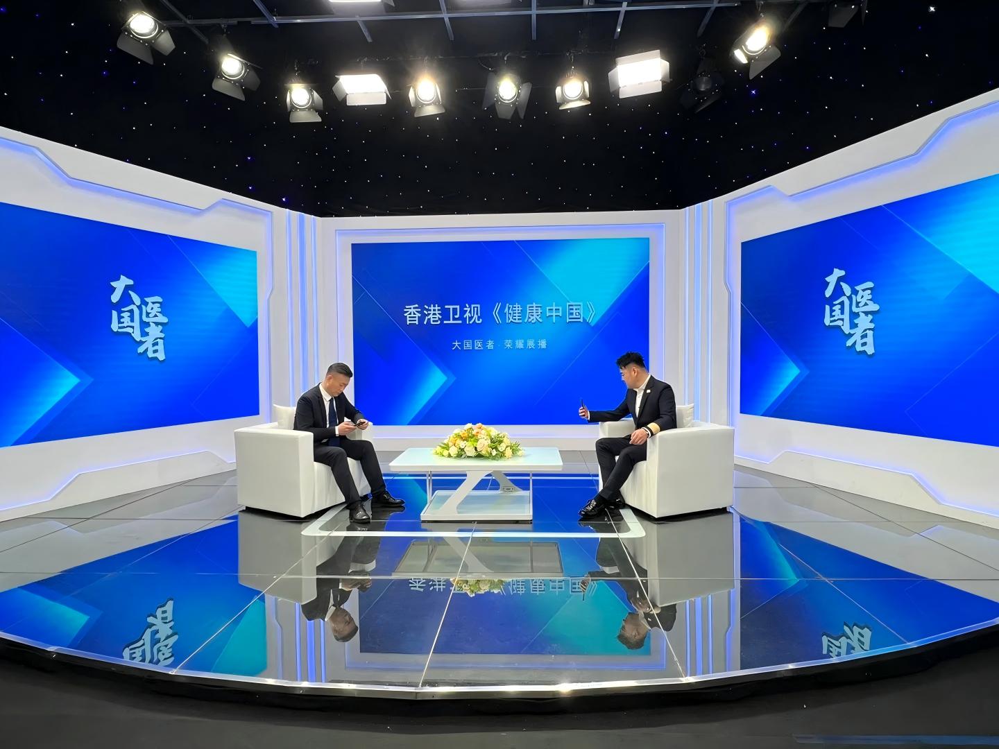 Q: How to improve the studio image through LED display?